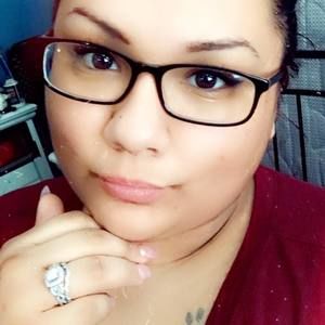 Meet your Posher, Leticia